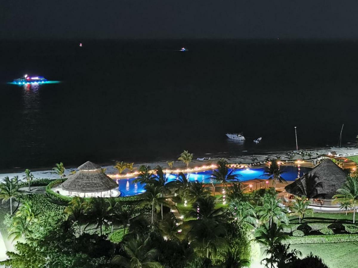 Pent House Amazing View Beachfront Канкун Экстерьер фото